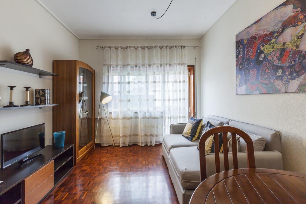 Apartment Camoes Deluxe Porto Luaran gambar