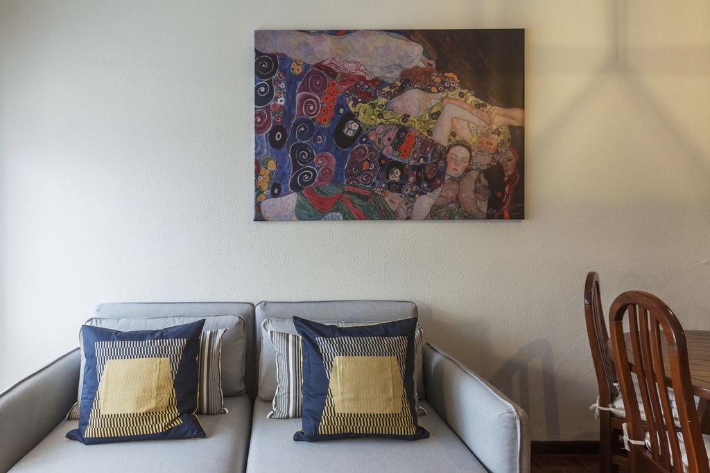 Apartment Camoes Deluxe Porto Luaran gambar